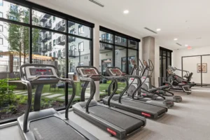 445 Benton Ave 28
