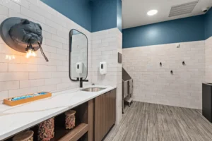 445 Benton Ave 31