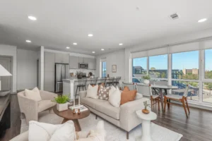 445 Benton Ave 50