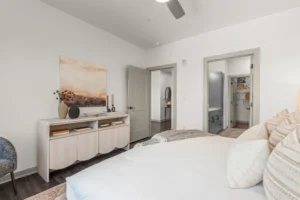 445 Benton Ave 52