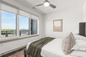 445 Benton Ave 55