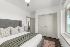 445 Benton Ave 56