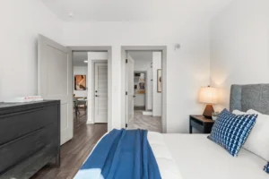 445 Benton Ave 63