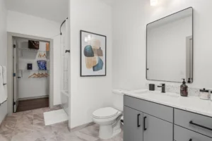 445 Benton Ave 64