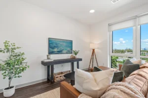 445 Benton Ave 71