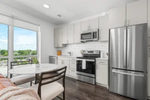 445 Benton Ave 72